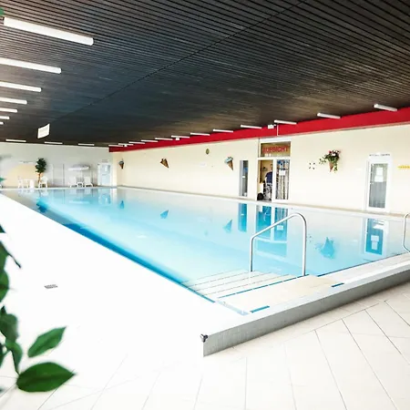 Superior 581, Mit Sauna & Schwimmbad شقة